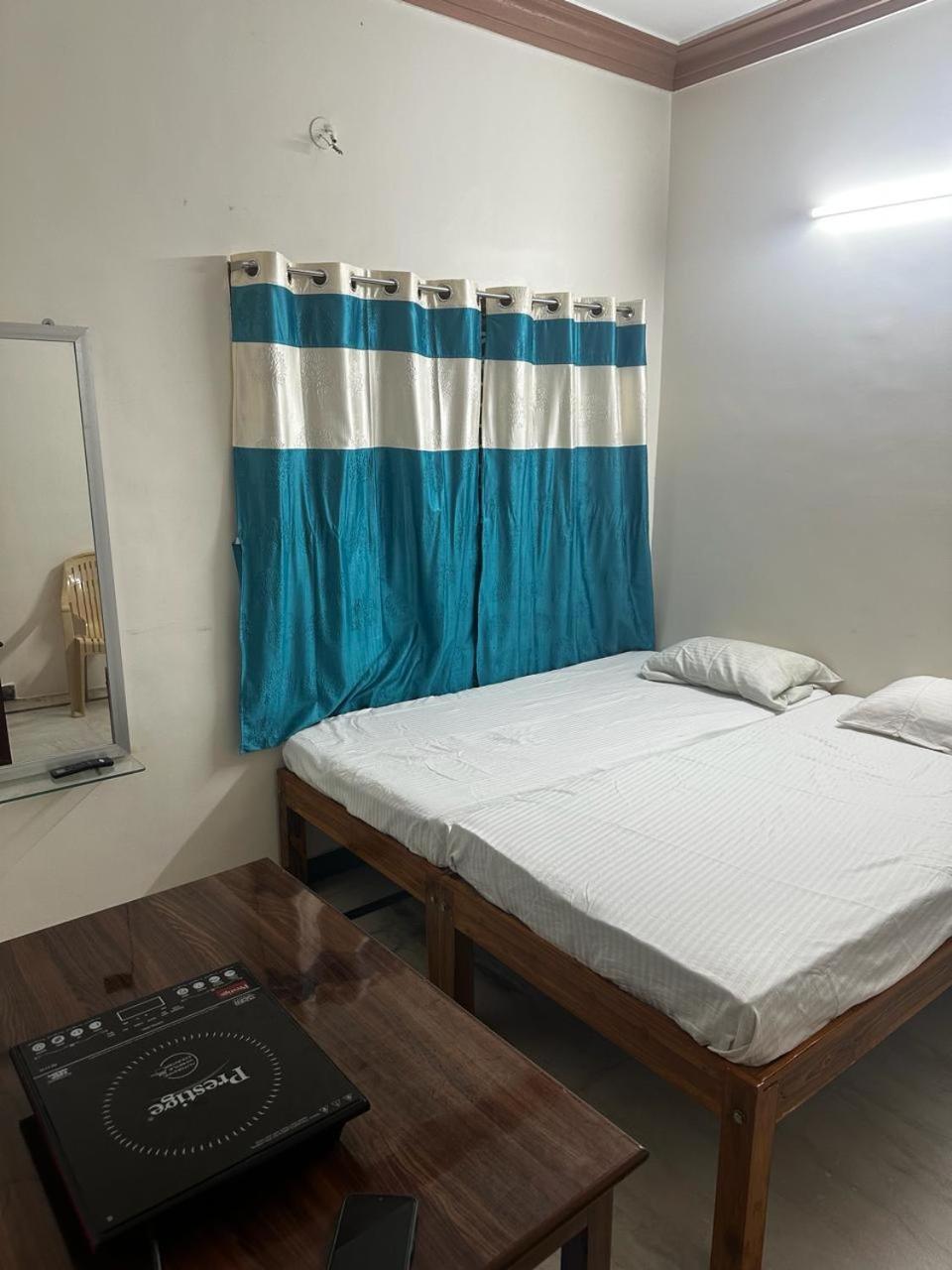 Temple View Home Stay Tiruvannāmalai Esterno foto