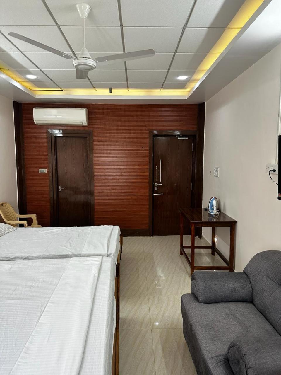 Temple View Home Stay Tiruvannāmalai Esterno foto