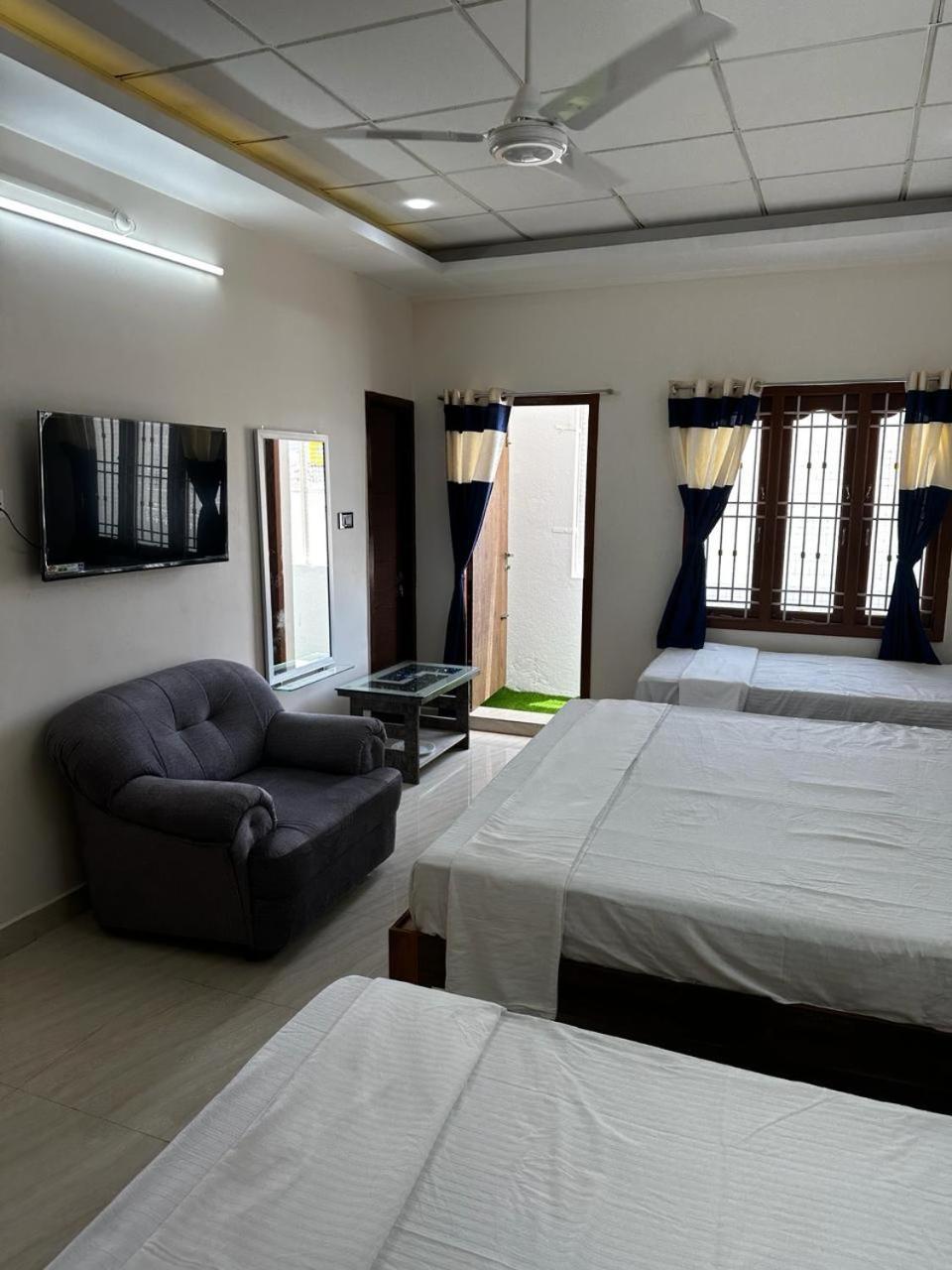 Temple View Home Stay Tiruvannāmalai Esterno foto