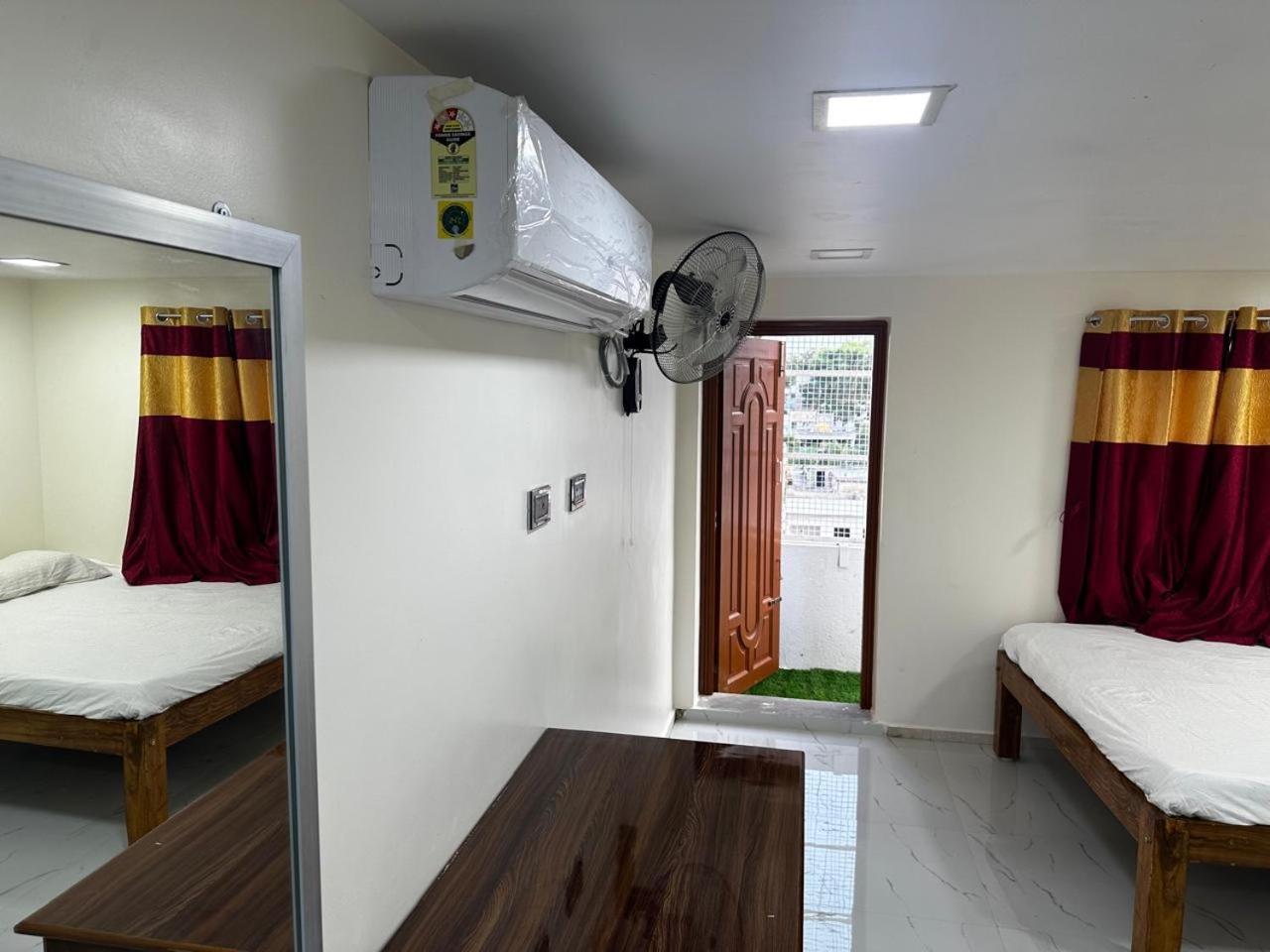 Temple View Home Stay Tiruvannāmalai Esterno foto