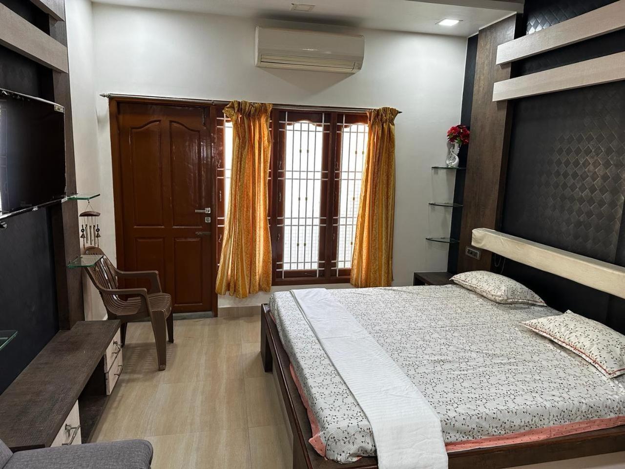 Temple View Home Stay Tiruvannāmalai Esterno foto