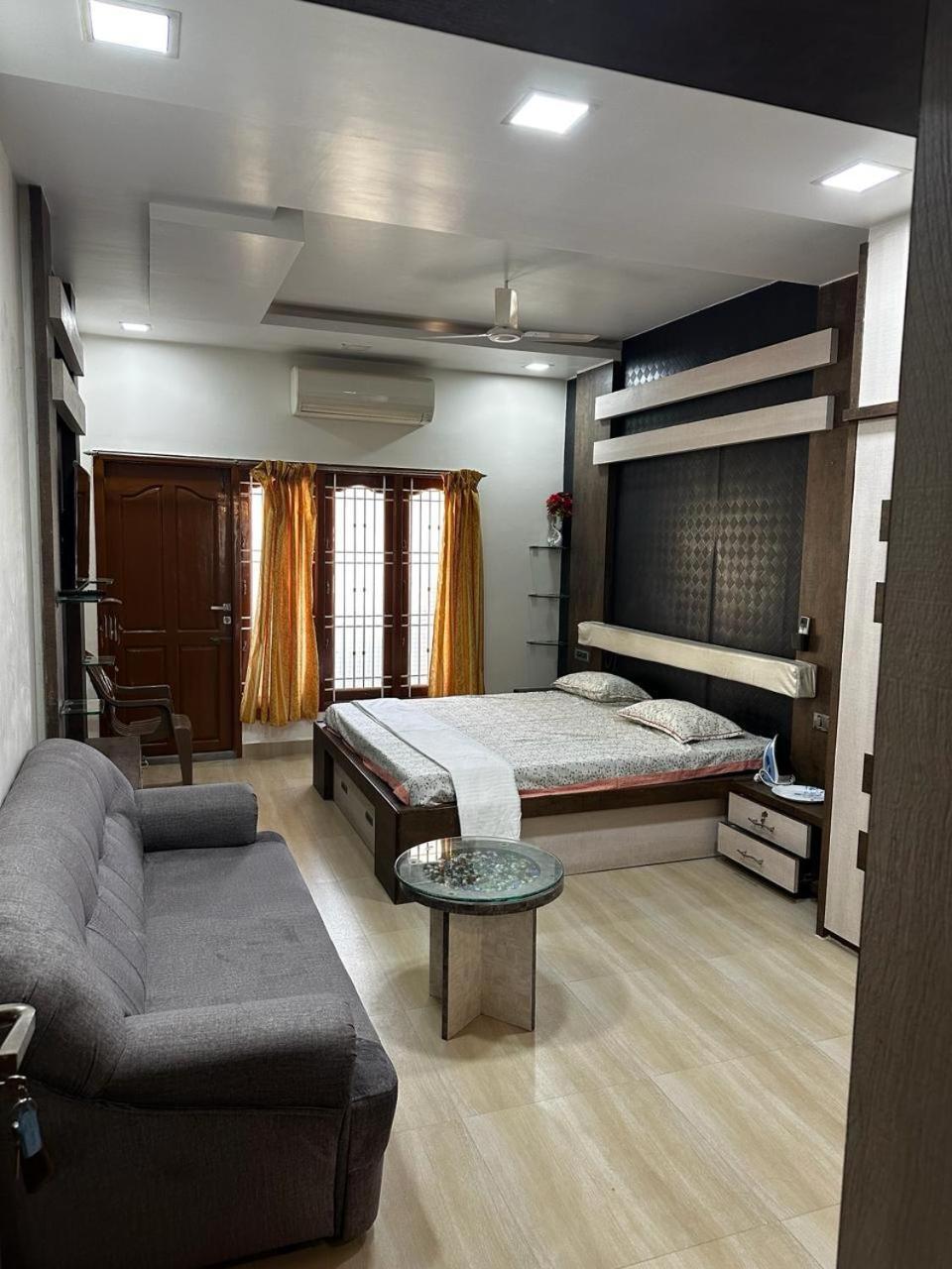 Temple View Home Stay Tiruvannāmalai Esterno foto