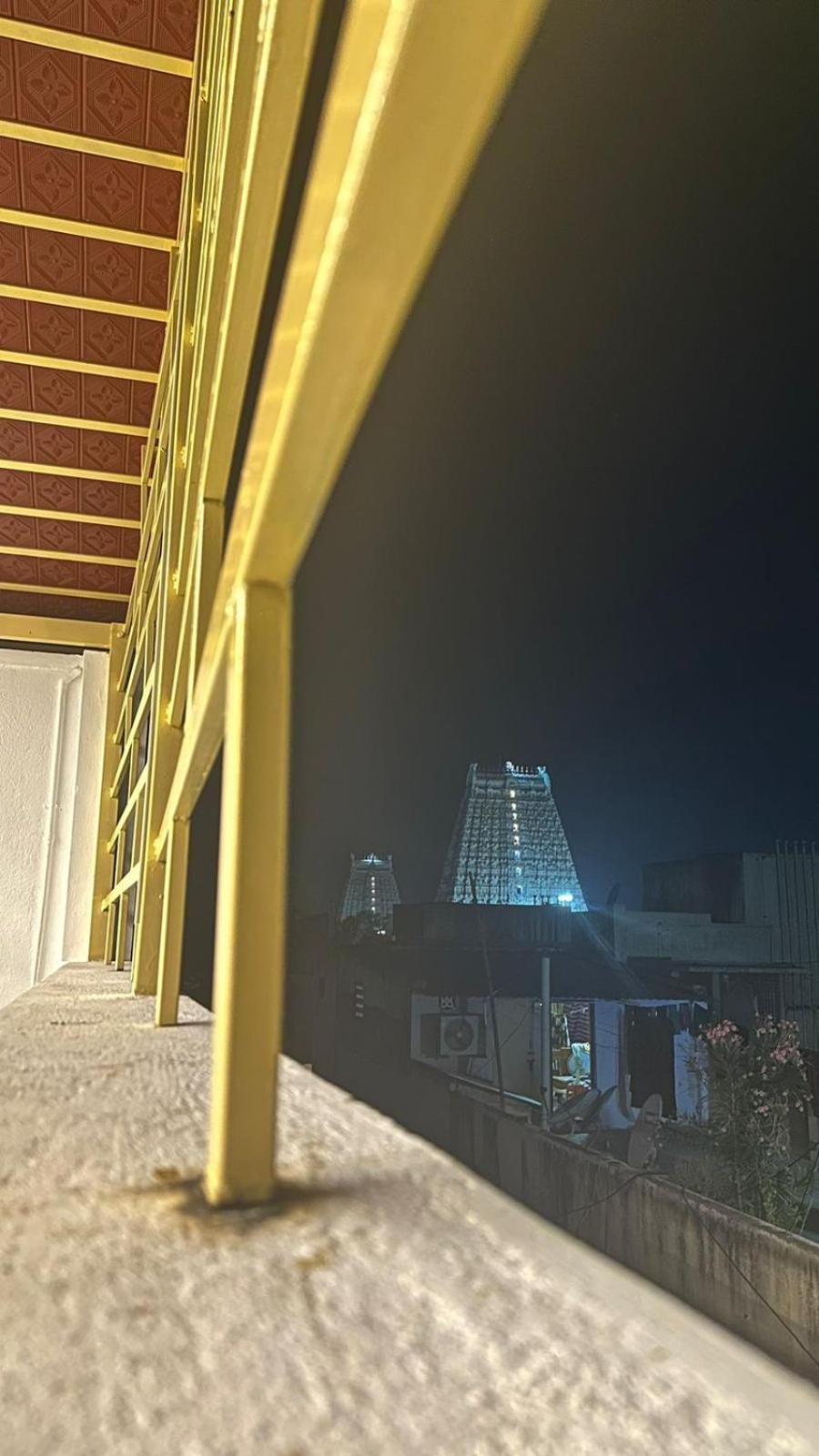 Temple View Home Stay Tiruvannāmalai Esterno foto